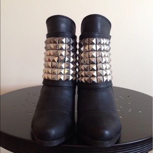 MICHAEL ANTONIO MARCOS BOOT